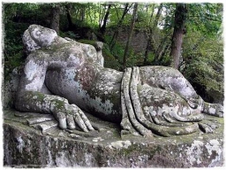 The sleeping Nymph, cascata, sfinge, Mausoleo, Iside, Teatro, Panca Etrusca, ariete, tomba, donna dormiente, panca, rotonda