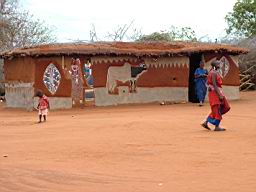 domek masajów, masajska chata, malowana chata masajska