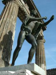 Pompei sculpture Apollo