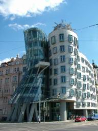 The Dancing Building, taczcy budynek praga, ginger i fred, ginger & fred