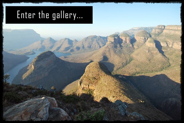 Region Mpumalanga, Mac-Mac Waterfalls, Pilgrim's-Rest, Lisbon Falls, Berlin Falls, The Pinnacle View, God's Window, Blyde River Canyon Nature Reserve, Drakensberg Escarpment, Three Rondavels