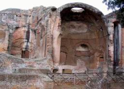 villa_adriana_13.jpg