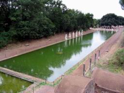 villa_adriana_32.jpg