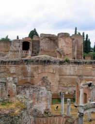 villa_adriana_63.jpg