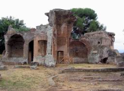 villa_adriana_77.jpg