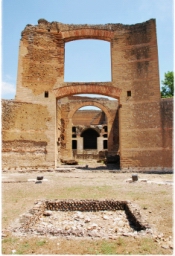 villa_adriana_DSC_2857.JPG